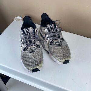 Nike Gray and White Sneakers with Air Cushioning